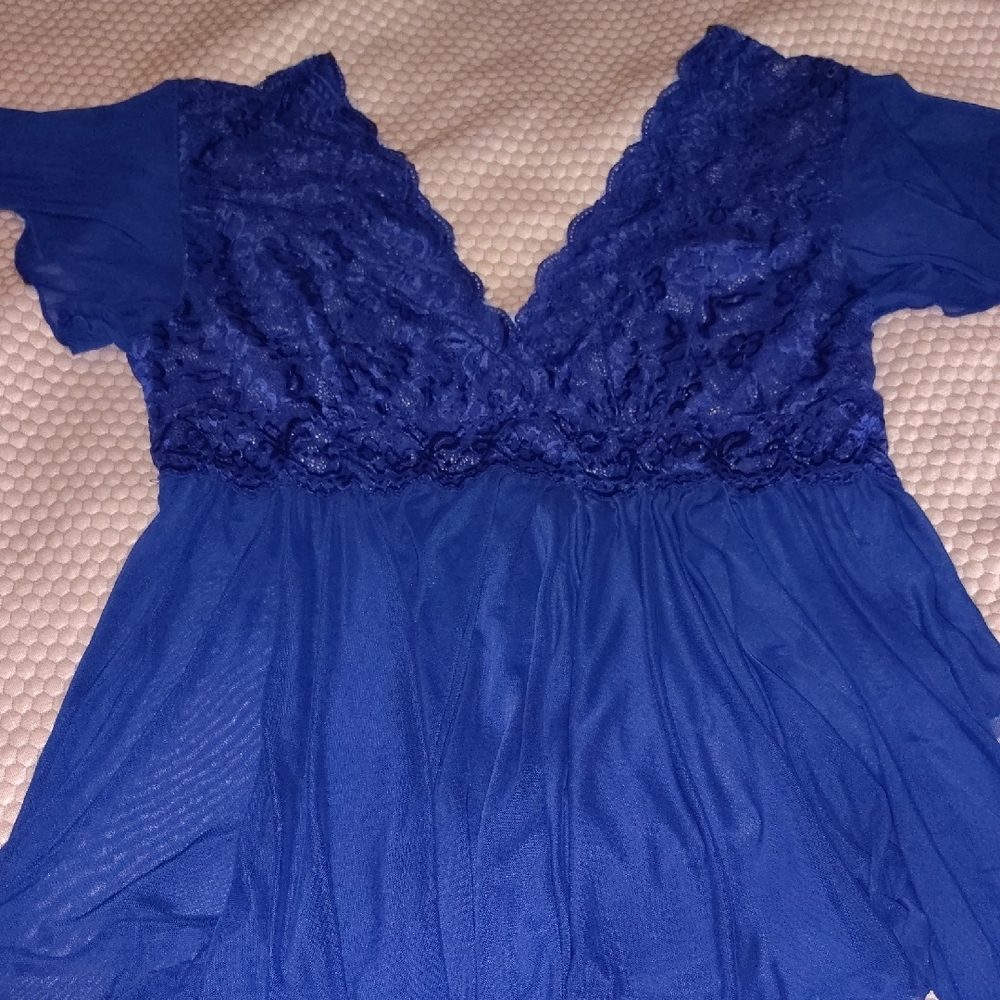 Elegant Blue Lace Top